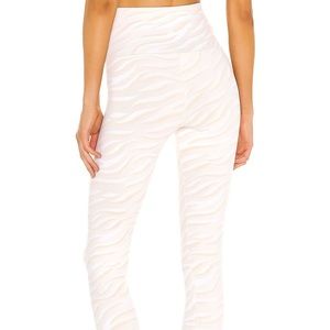 Strut This - Size Small - KENDALL ANKLE Legging - SAND DOLLAR